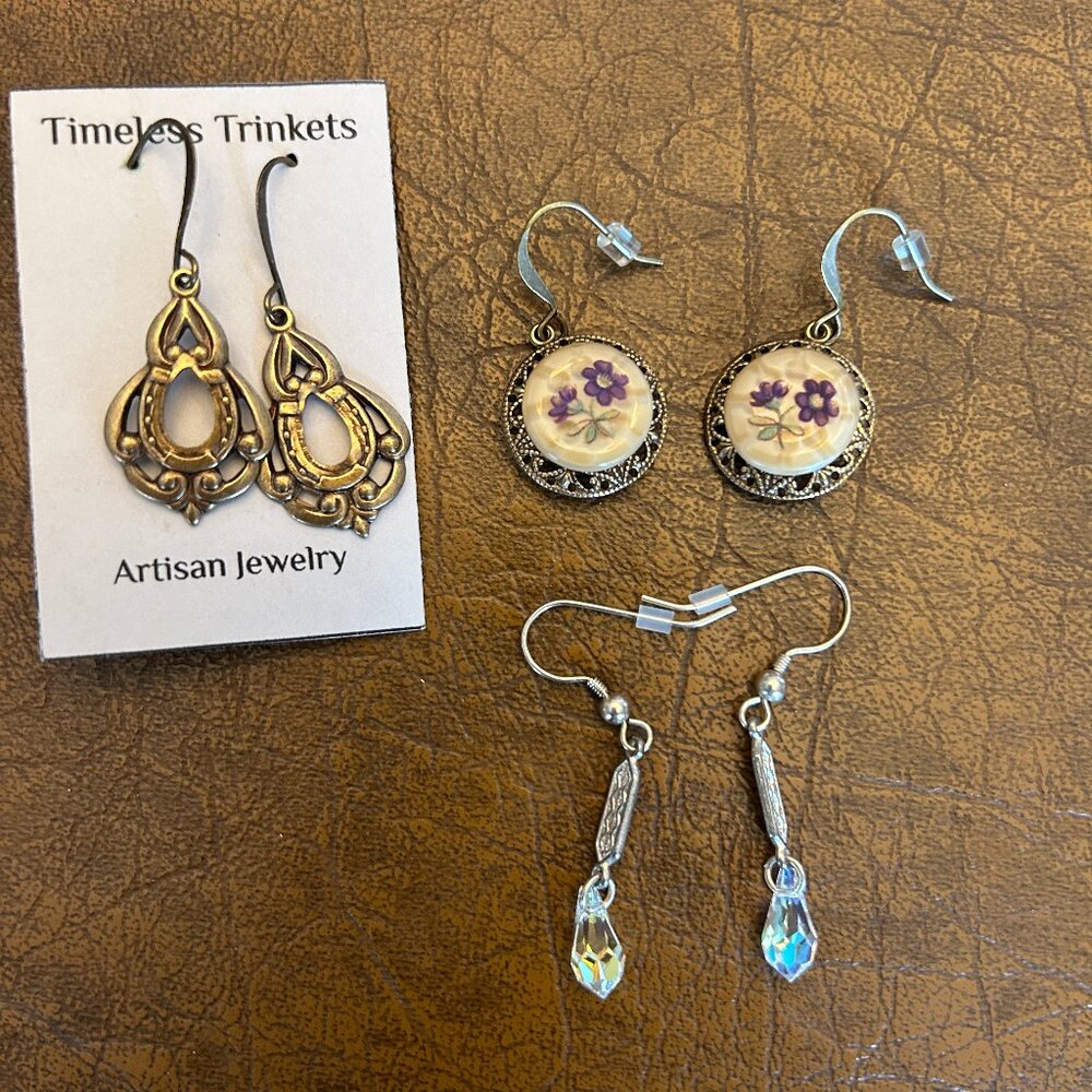 Timeless Trinkets Lucky Horseshoe Earrings (Set of 3 earrings)